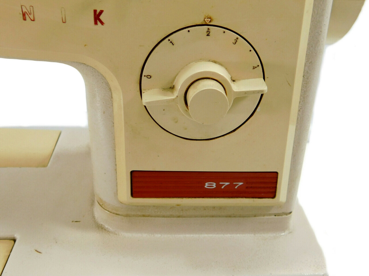 maszyna-do-szycia-lucznik-877-regulator-marka-lucznik