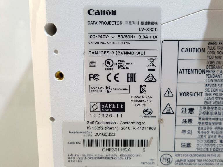 PROJEKTOR CANON LV-X320