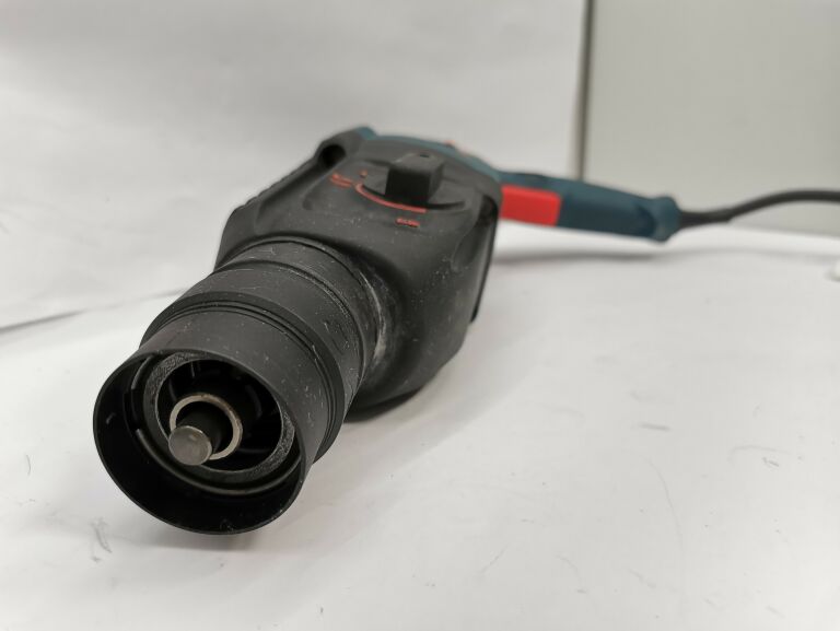 MŁOTOWIERTARKA EUROTEC RH-2600 Z1A4-26 KPL/WALIZK
