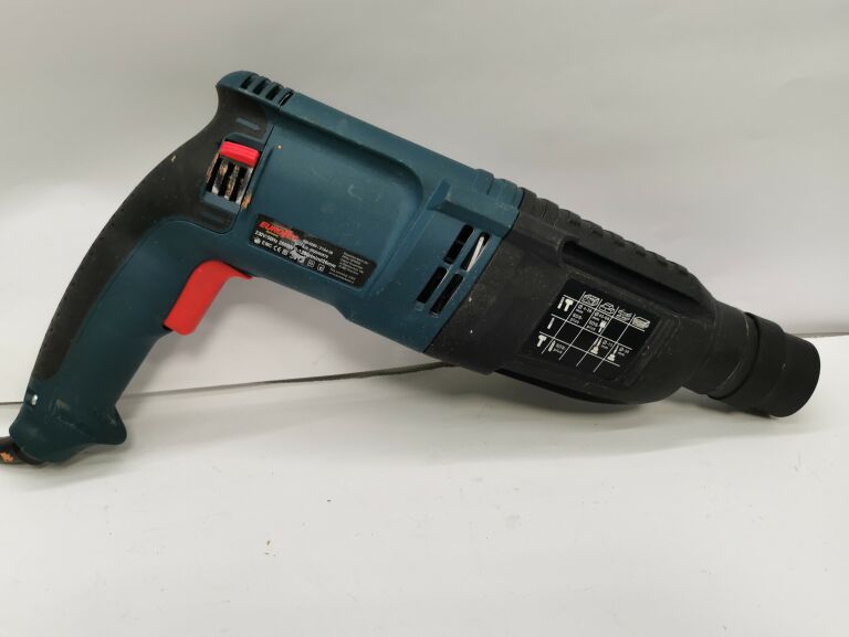 MŁOTOWIERTARKA EUROTEC RH-2600 Z1A4-26 KPL/WALIZK