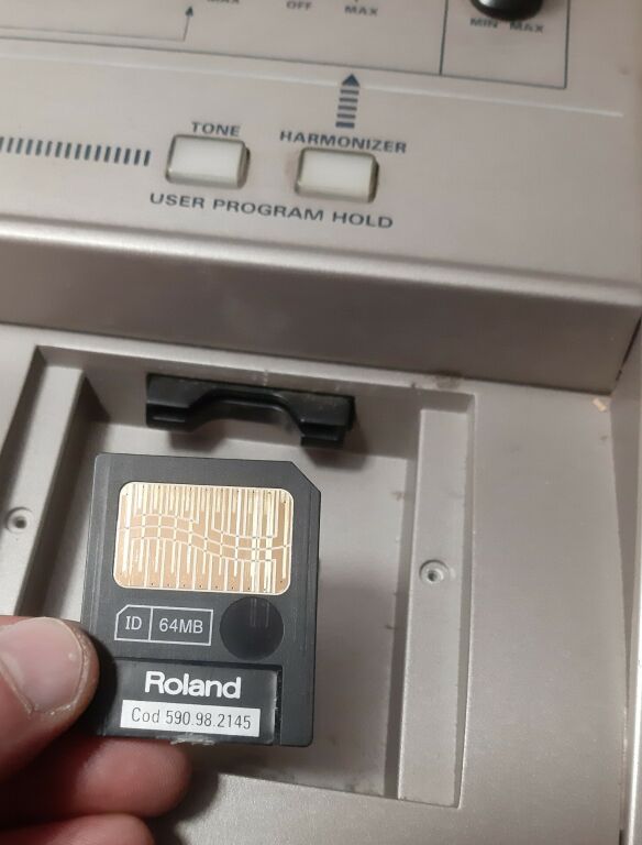 roland-discover-5-pokrowiec-stan-uzywany