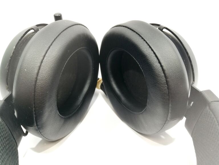 sluchawki-razer-kraken-pro-v2-rodzaj-sluchawek-nauszne