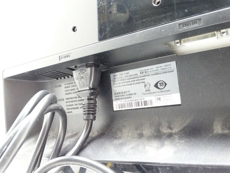 MONITOR SAMSUNG SYNCMASTER P2250 21,5 CALA