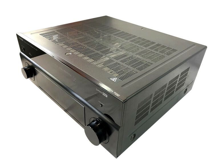 amplituner-yamaha-rx-v1067-real-cable-bm200400-stan-uzywany