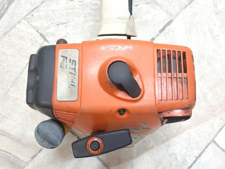 kosa-spalinowa-stihl-fs-450-zasilanie-spalinowe