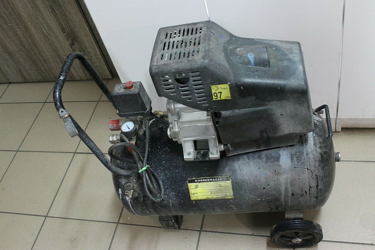 kompresor-olejowy-50l-eurotec-eur50ac-moc-silnika-38