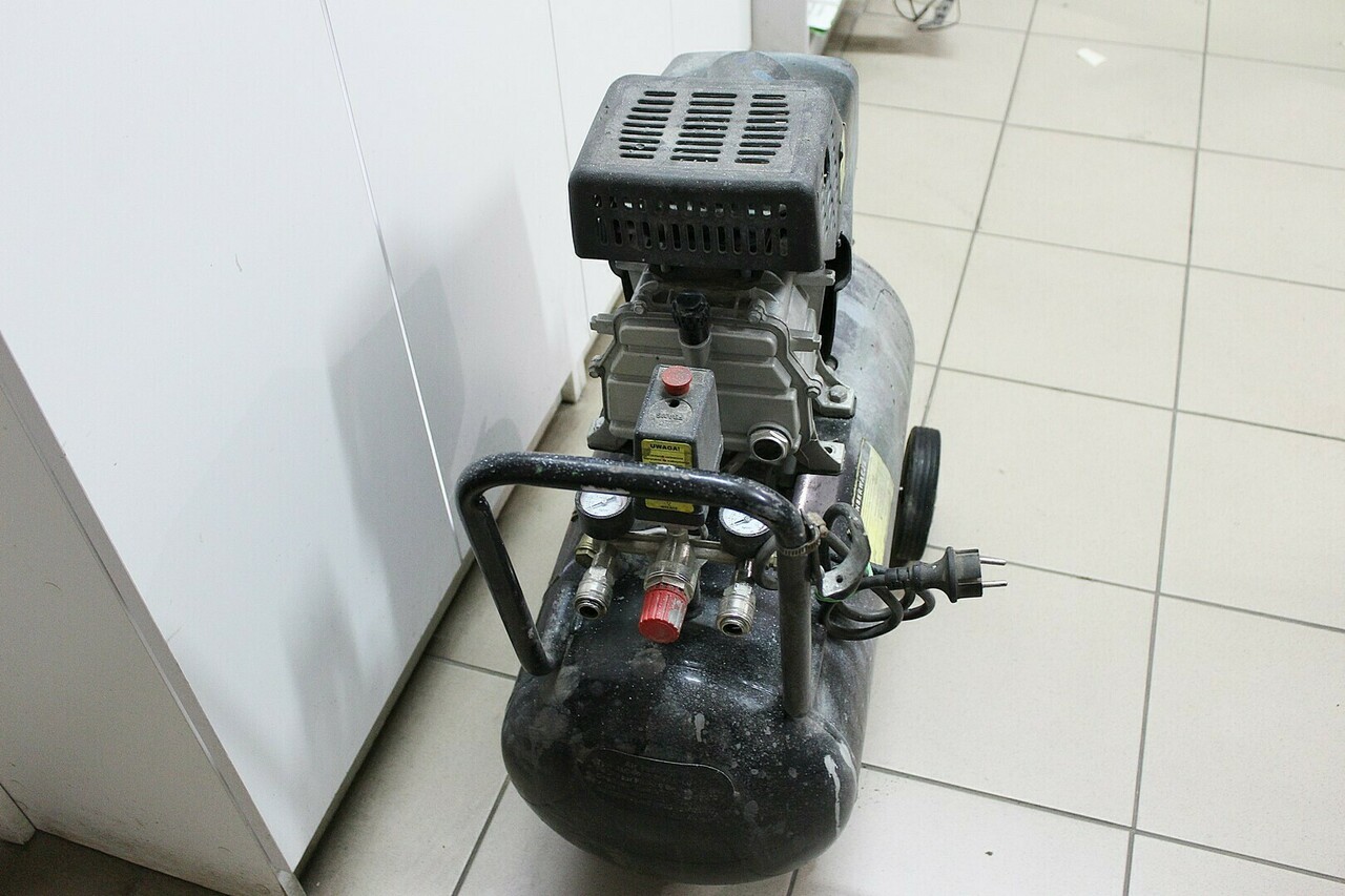 kompresor-olejowy-50l-eurotec-eur50ac-moc-w-11