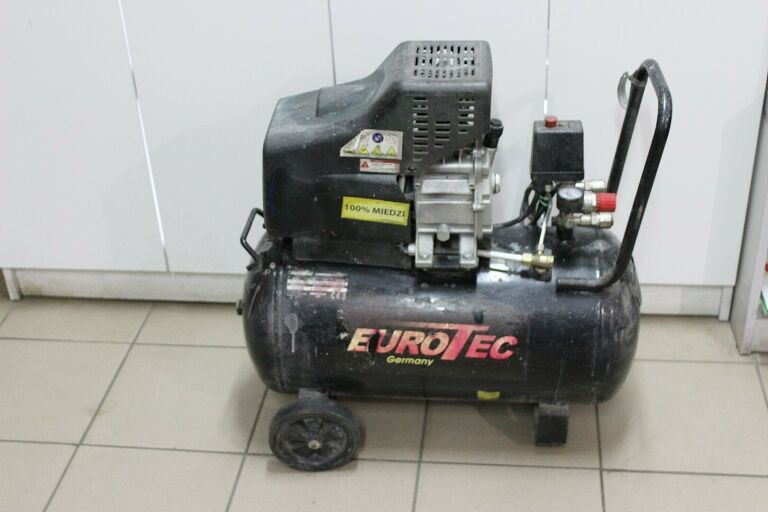 kompresor-olejowy-50l-eurotec-eur50ac-sportowa-2-starachowice