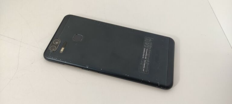 ASUS Z01HD
