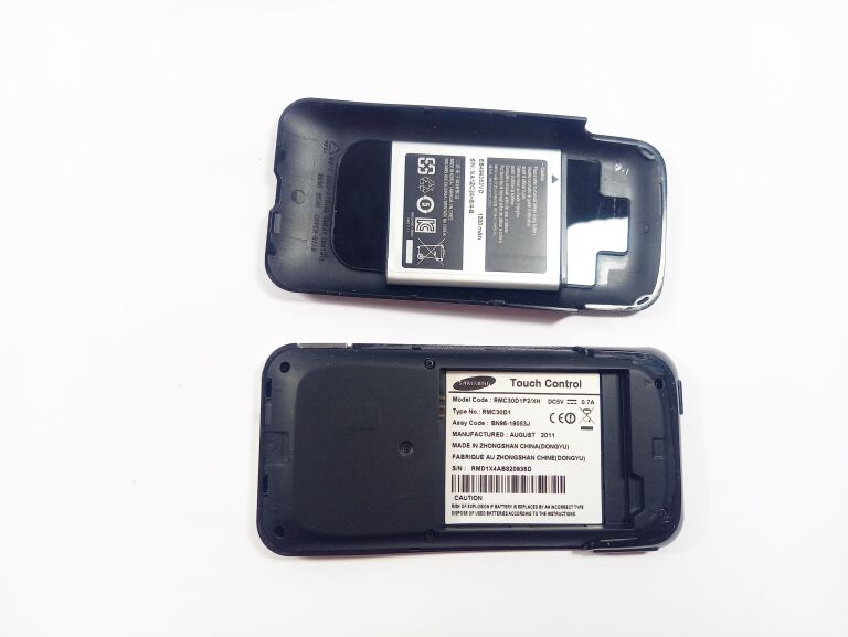 UNIWERSALNY PILOT SAMSUNG RMC30D1P2 DOTYKOWY!