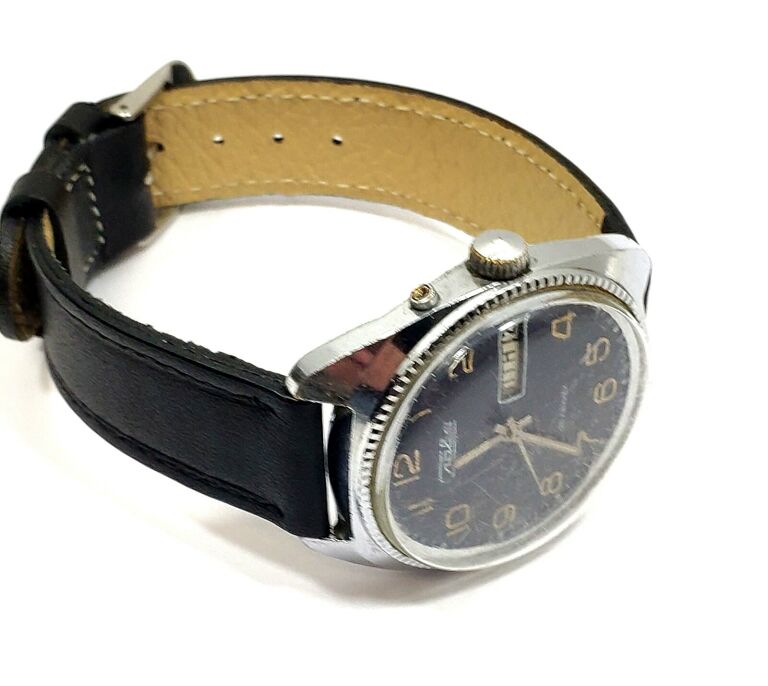 ZEGAREK SLAVA 26 JEWELS