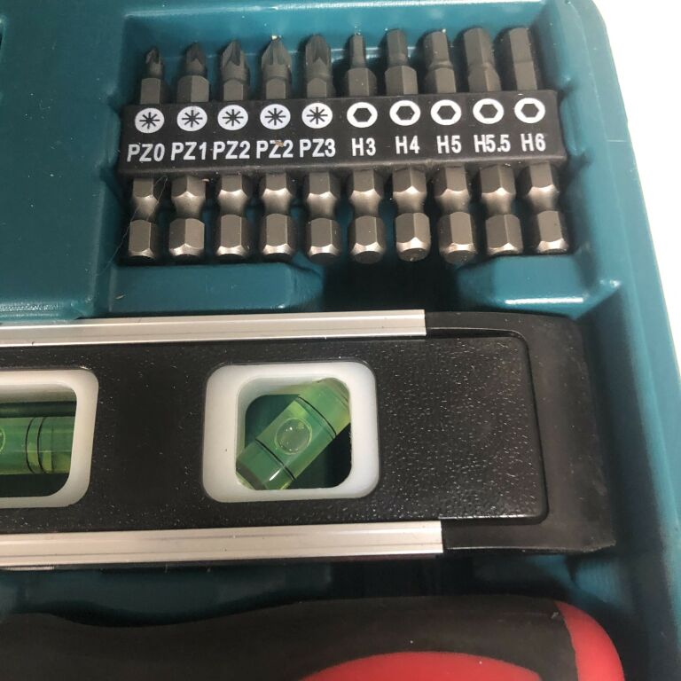 MAKITA P-67832 101-CZĘŚCIOWY ZESTAW WIERTEŁ BITÓW