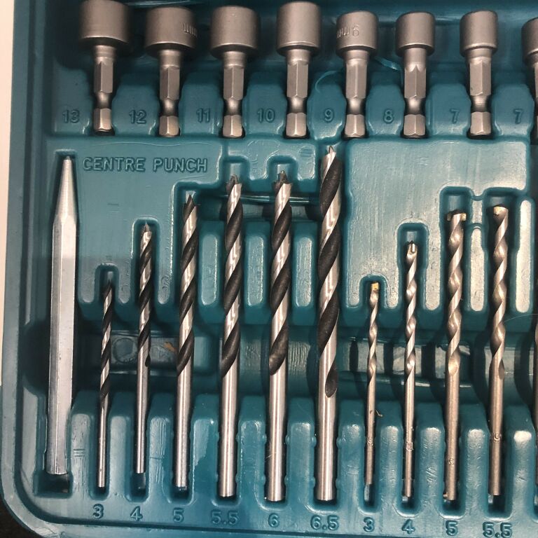 MAKITA P-67832 101-CZĘŚCIOWY ZESTAW WIERTEŁ BITÓW