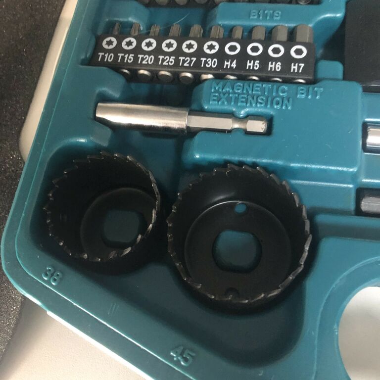 MAKITA P-67832 101-CZĘŚCIOWY ZESTAW WIERTEŁ BITÓW
