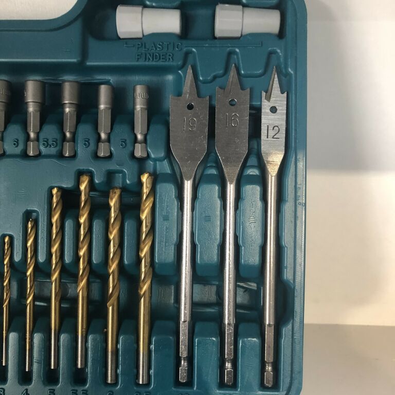 MAKITA P-67832 101-CZĘŚCIOWY ZESTAW WIERTEŁ BITÓW