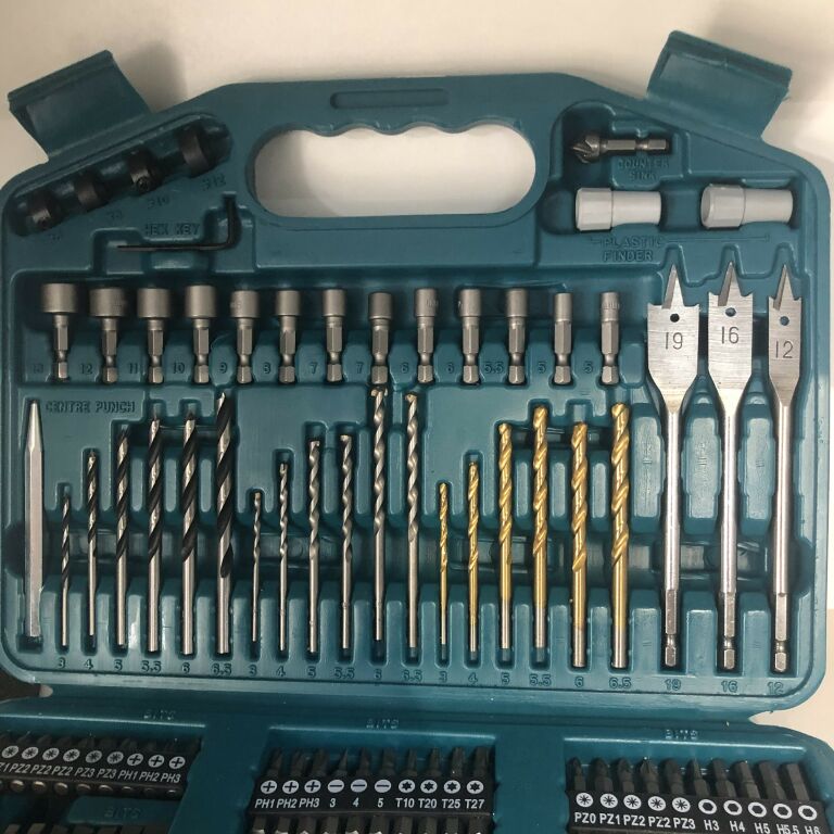 MAKITA P-67832 101-CZĘŚCIOWY ZESTAW WIERTEŁ BITÓW