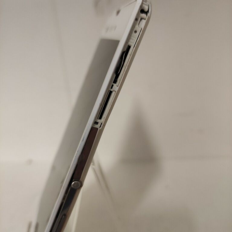 TELEFON SONY XPERIA T3 LTE D5103 USZKODZONY