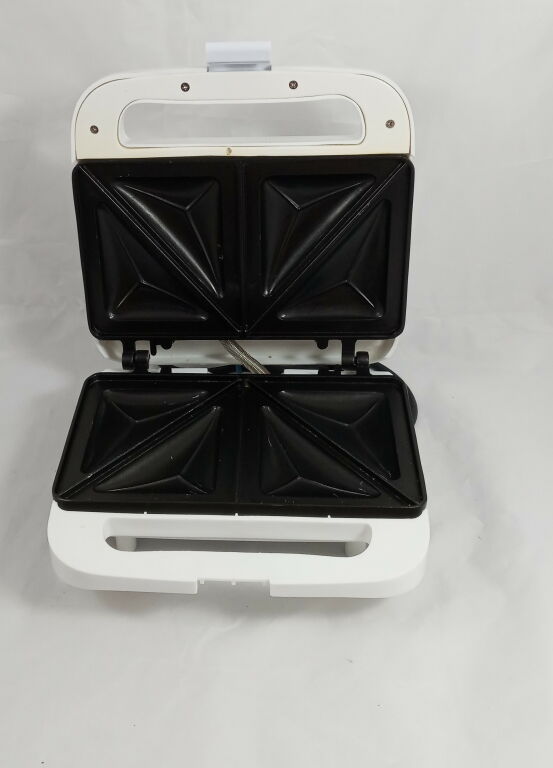 opiekacz-do-kanapek-holden-706-pudelko-marka-holden