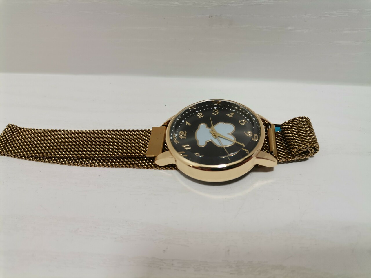 zegarek-z-misiem-marka-inna-marka