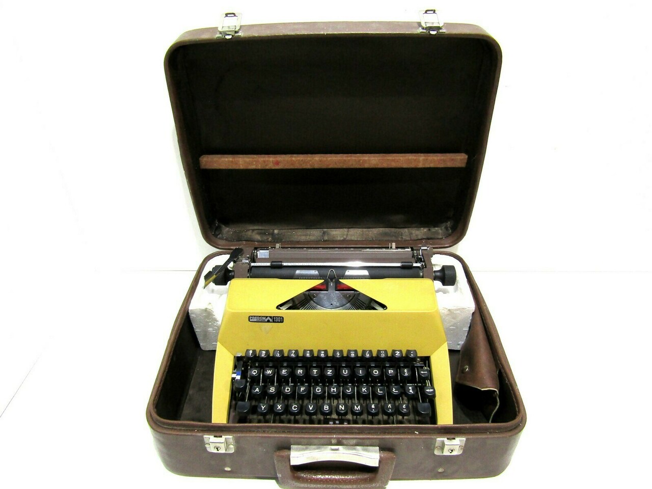 maszyna-do-pisania-predom-lucznik-1301-walizka-kosciuszki-48-bilgoraj