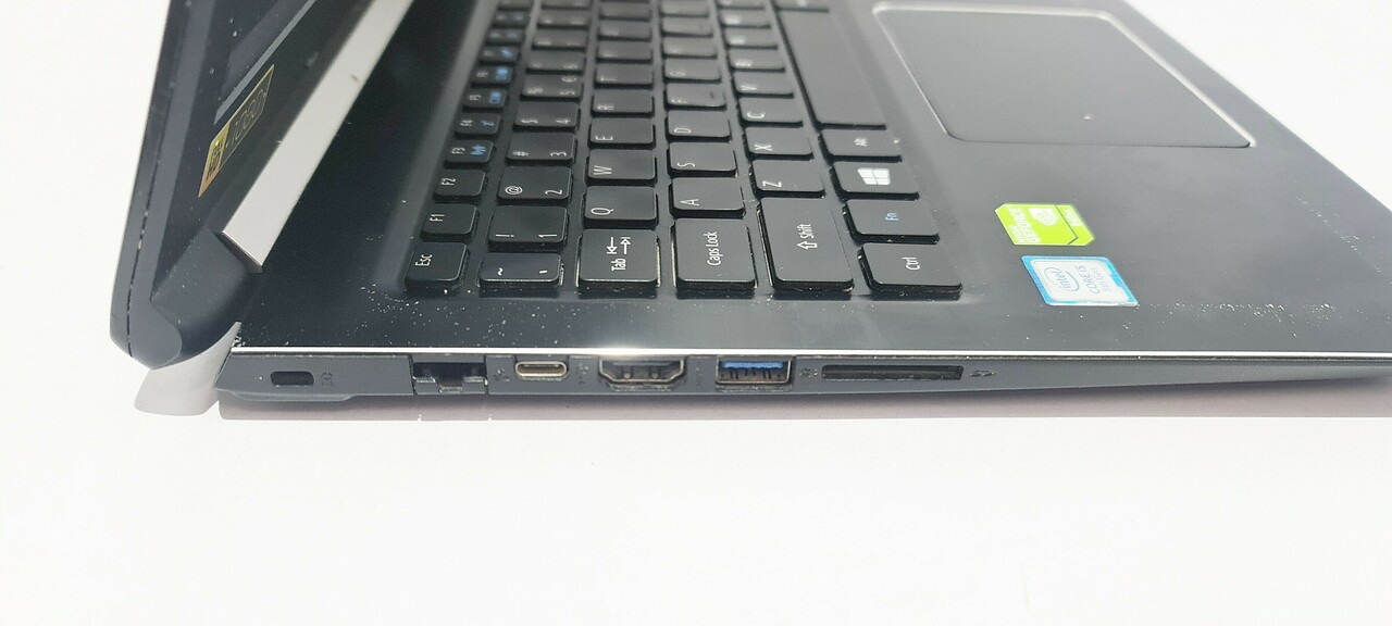 laptop-acer-a515-51g-54vw-2-dyski-4gb-ram-i5-seria-procesora-intel-core-i5