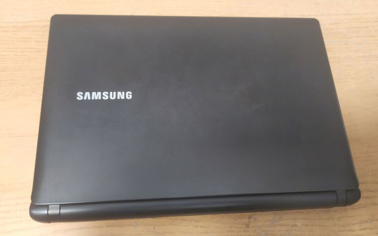 LAPTOP NETBOOK SAMSUNG N102SP GW. 1ROK OKAZJA!!