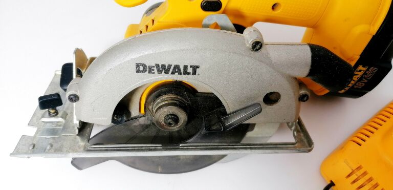 DEWALT DW936