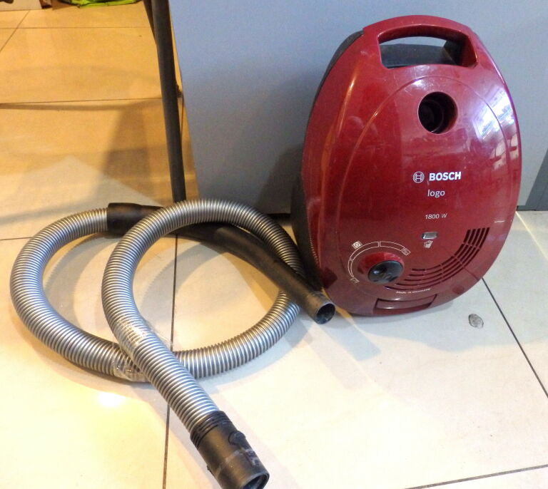 odkurzacz-bosch-logo-1800w-powst-warsz-54-darlowo