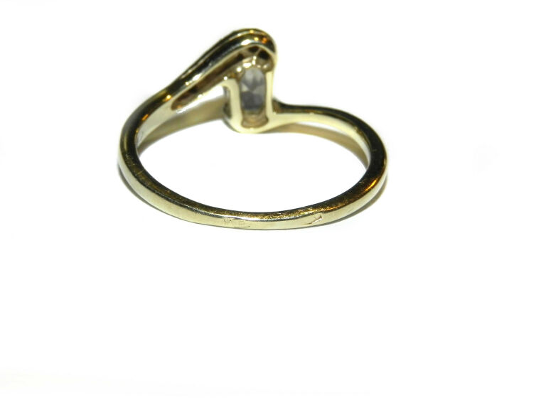 zloto-zloty-delikatny-pierscionek-z-oczkiem-585-waga-178