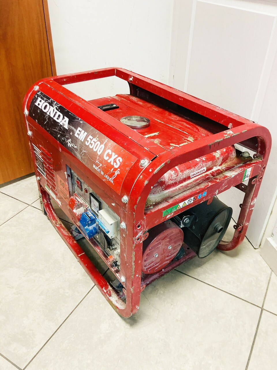 agregat-honda-em5500cxs-380230v-55kw-90kw-ean-3573390020028