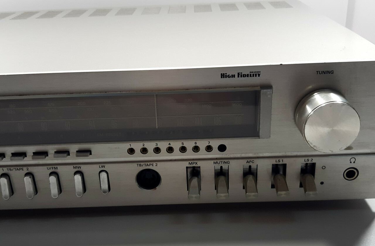 amplituner-grundig-r1000-komunikacja-brak