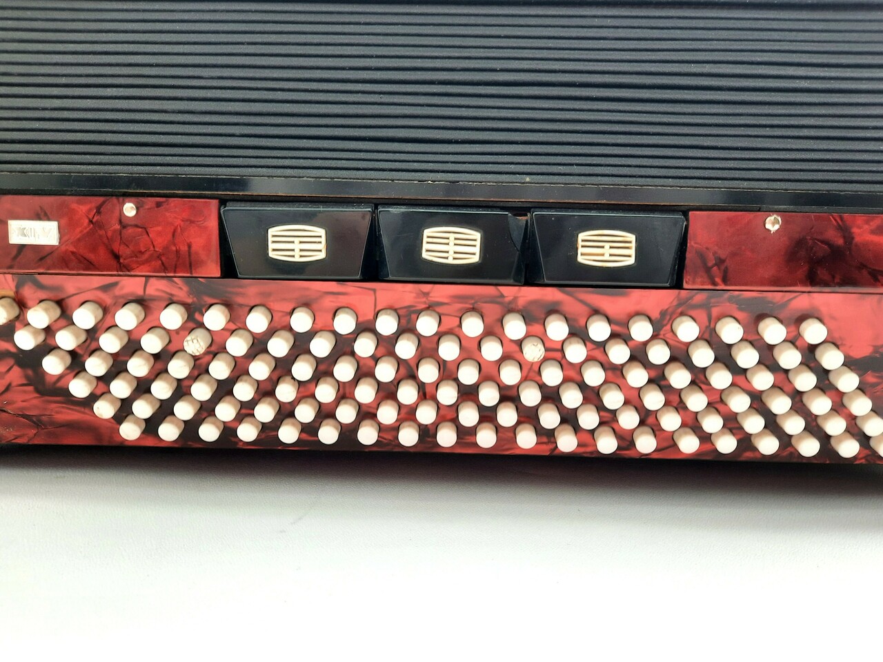akordeon-delicia-carmen-czerwony-120-basow-marka-walmaister