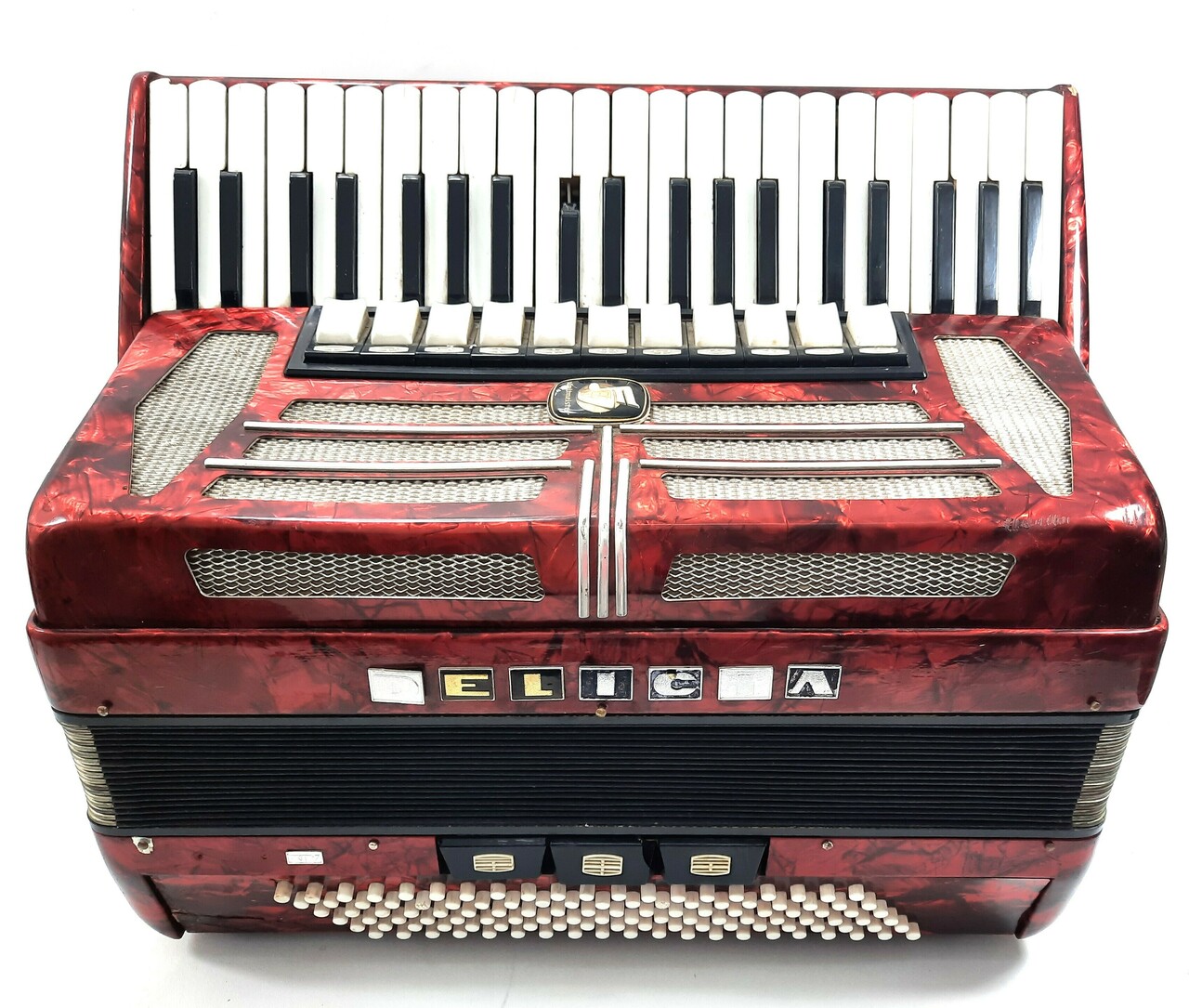 akordeon-delicia-carmen-czerwony-120-basow-stan-uzywany
