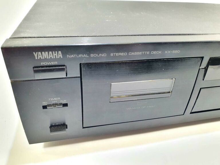 MAGNETOFON KASETOWY YAMAHA KX-580
