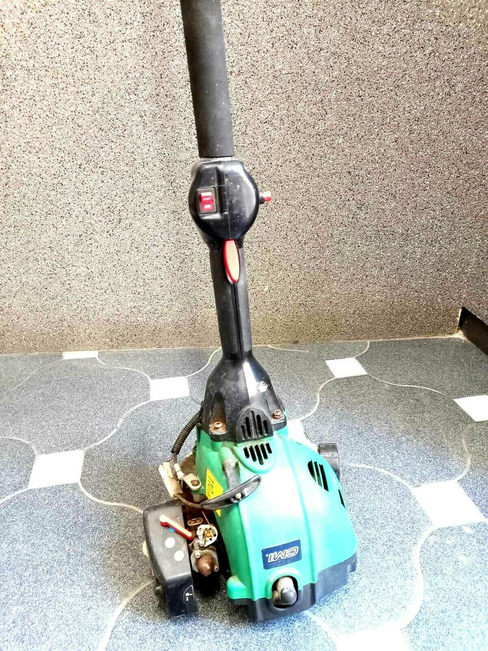 spalinowa-kosa-do-trawy-cmi-zasilanie-spalinowe