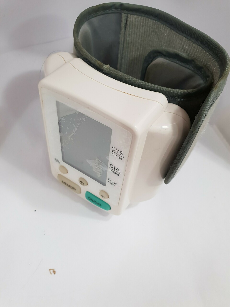 cisnieniomierz-medical-rossmax-z43-miejsce-pomiaru-nadgarstek