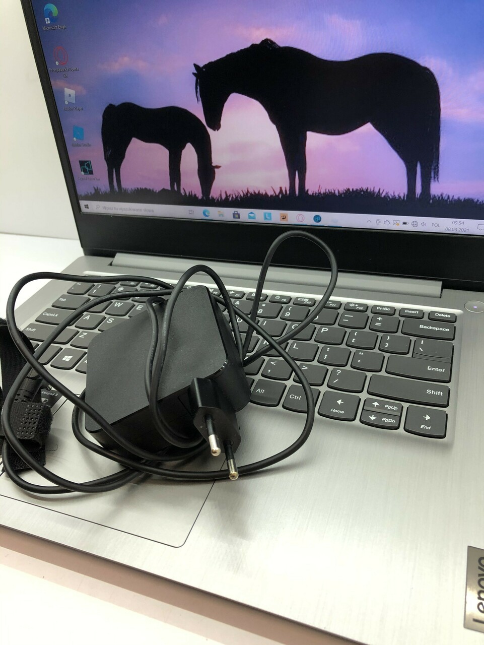 laptop-lenovo-ideapad-3-pud-lad-przekatna-ekranu-14