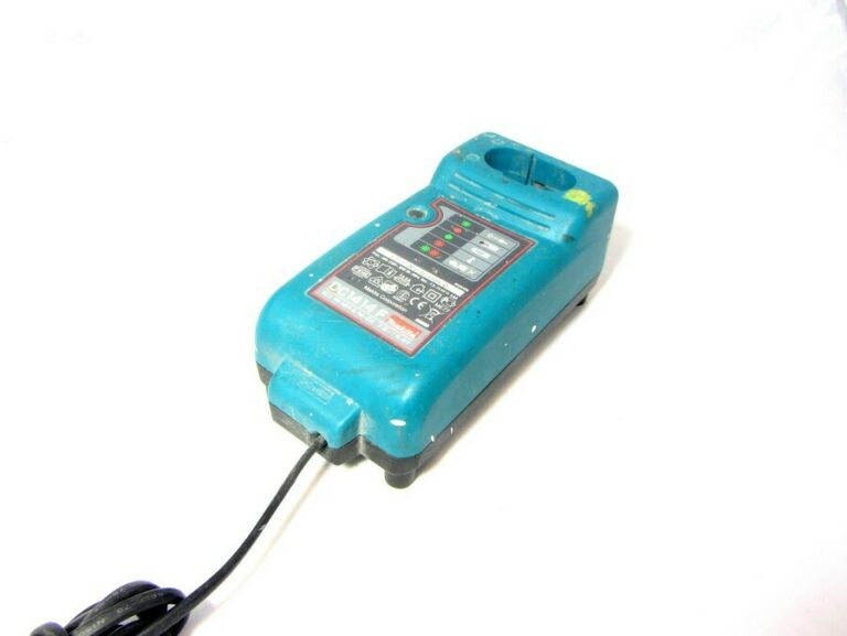 MAKITA 6935FD - BATERIA - ŁADOWARKA