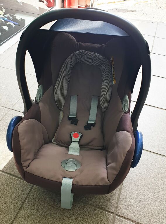 fotelik-samochodowy-maxi-cosi-ece-r44-04-0-13-kg-komandorska-147-mrcash