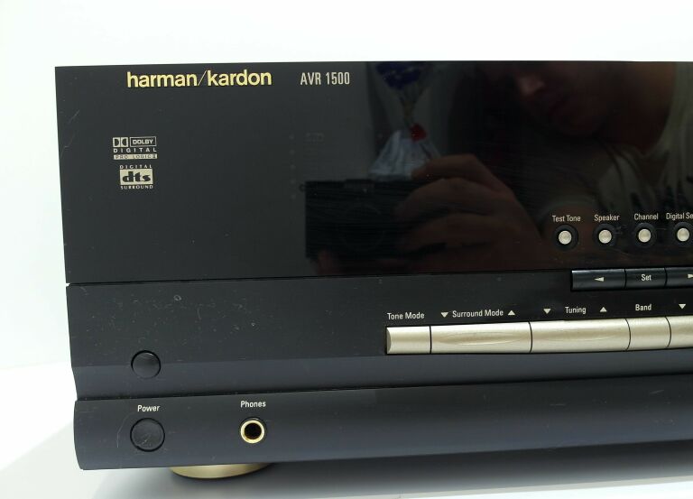 AMPLITUNER HARMAN/KARDON AVR1500 AMPLITUNER