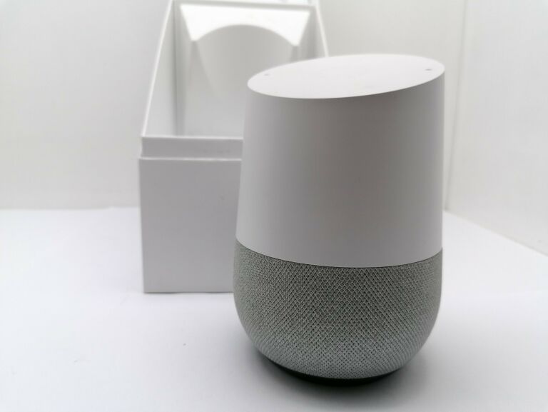 INTELIGENTNY GŁOŚNIK GOOGLE HOME