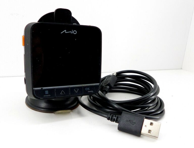 wideorejestrator-mio-mivue-338-pilsudskiego-8-konskie-unico