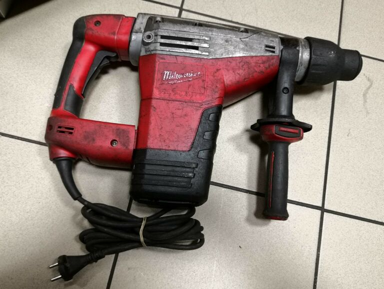 MŁOT UDAROWO-OBROTOWY MILWAUKEE KANGO 545 S OPIS!