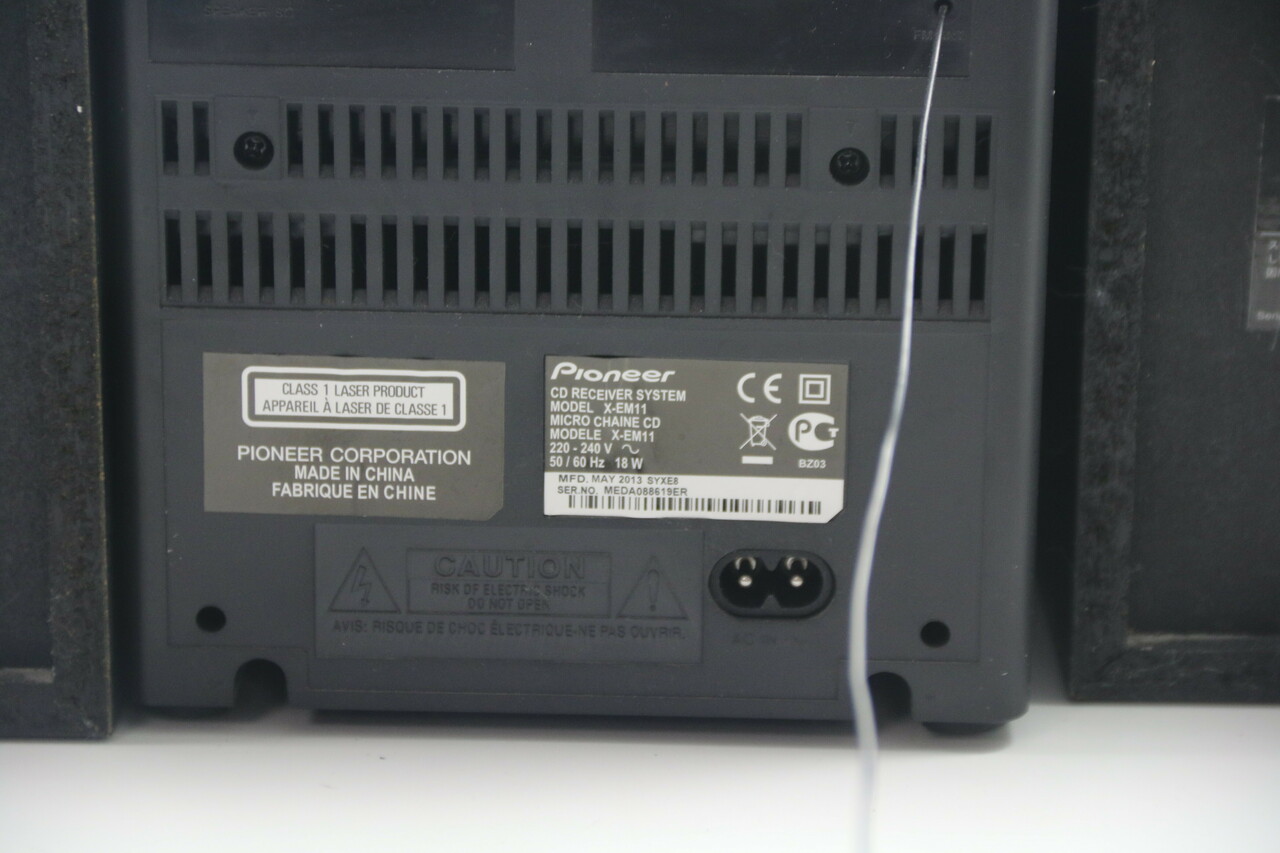 wieza-stereo-pioneer-x-em11-kolor-czarny