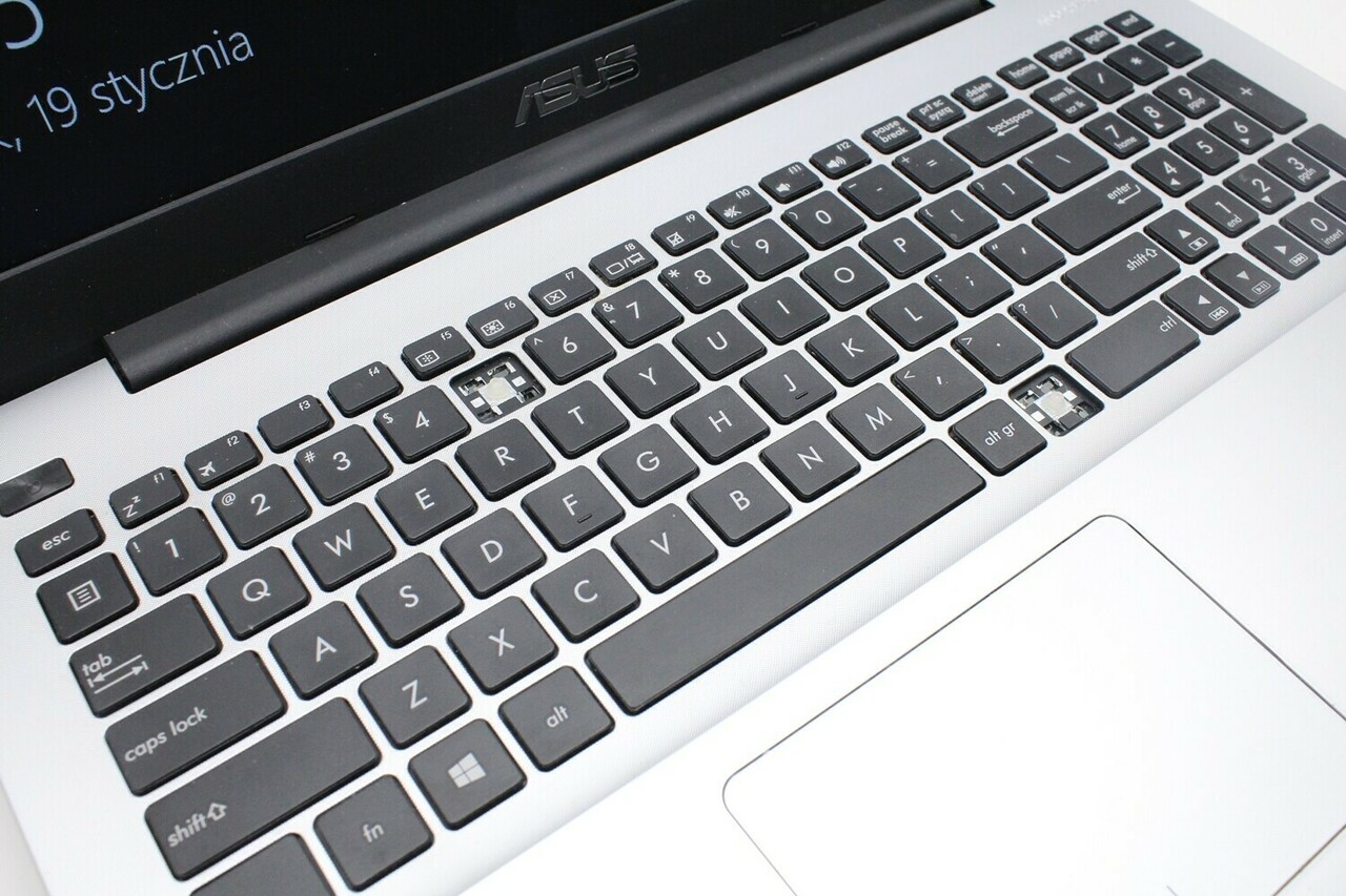 laptop-asus-555lj-x0352h-i31tb6gbgf920m-rozdzielczosc-px-1920-x-1080