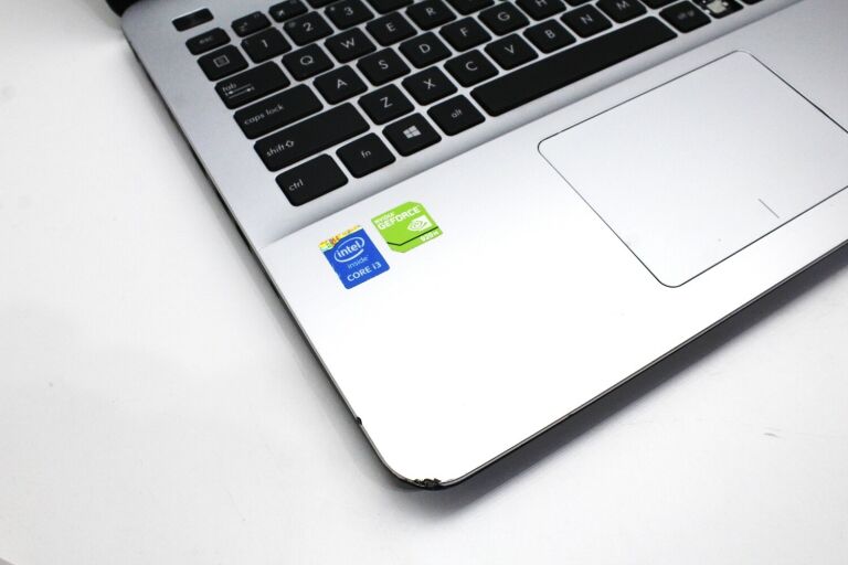 laptop-asus-555lj-x0352h-i31tb6gbgf920m-przekatna-ekranu-156