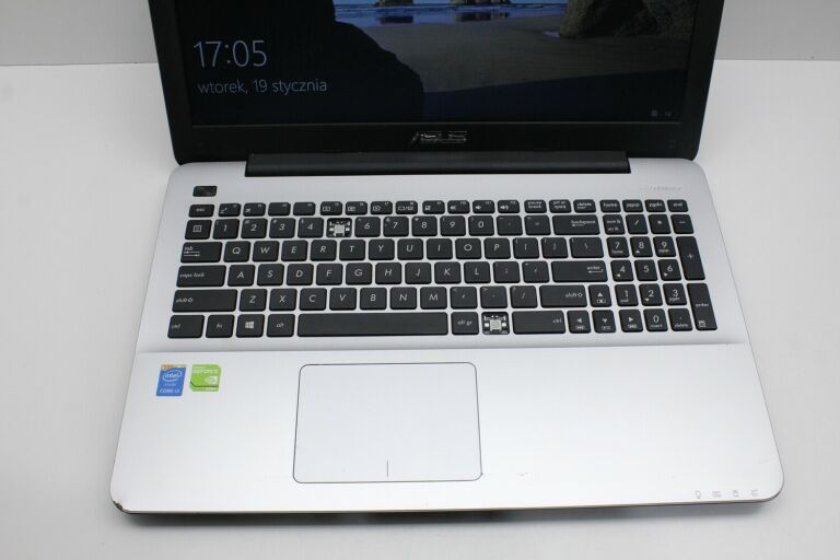 laptop-asus-555lj-x0352h-i31tb6gbgf920m-stan-uzywany