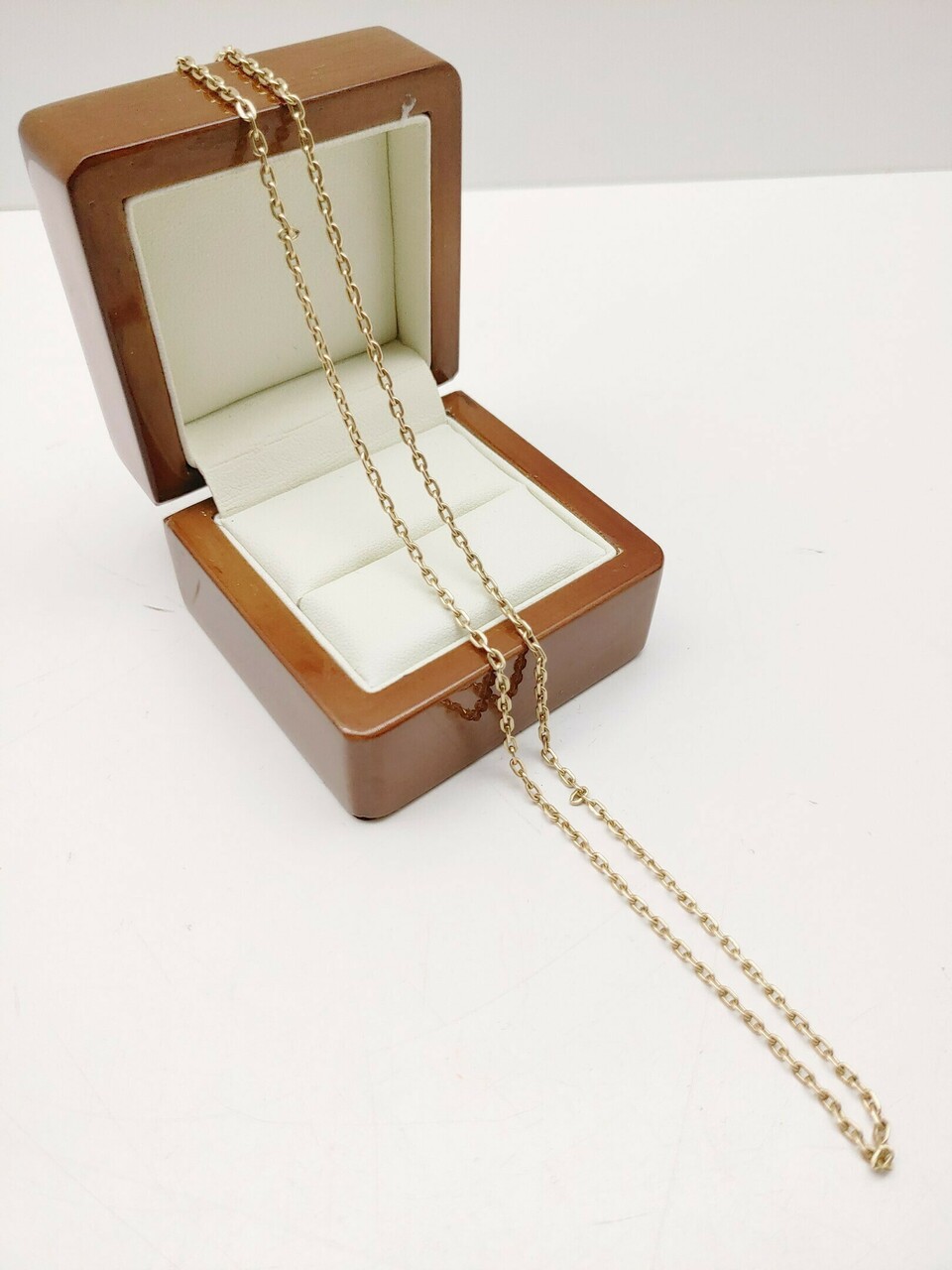 piekny-lancuszek-585-820g-14k-wroclaw-jednosci-narodowej-45-sj-wroclaw