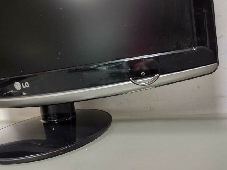 MONITOR LG FLATRON W2252TQ LCD + OKABLOWANIE