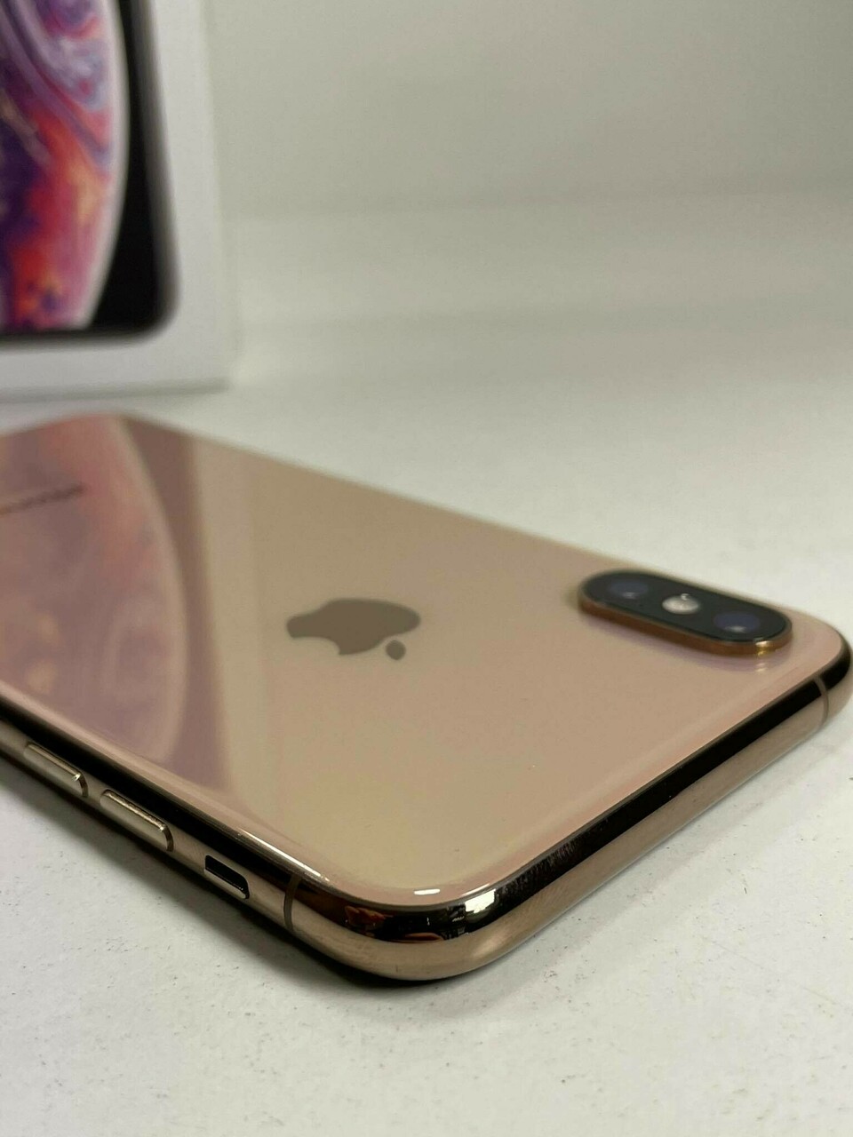 telefon-iphone-xs-256gb-gold-pojemnosc-akumulatora-4000